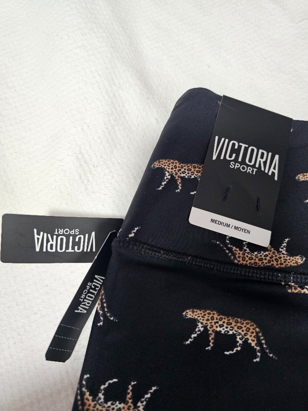 Victoria Secret Sport Womens  Leggings Black with Cheetah print - Picture 4 of 8